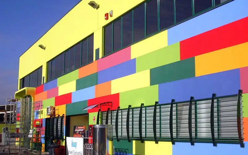 Foto di Brico Rizzi Bitetto - Ferramenta Colori Casalinghi Edilizia