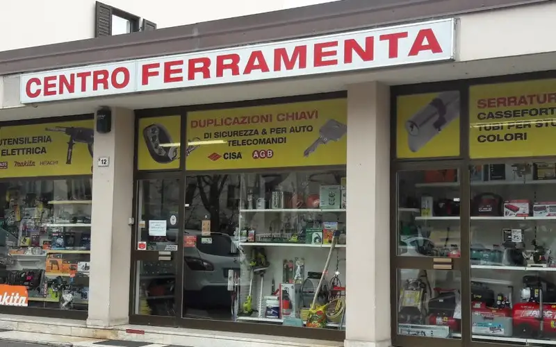 Foto di Centro Ferramenta E Colori
