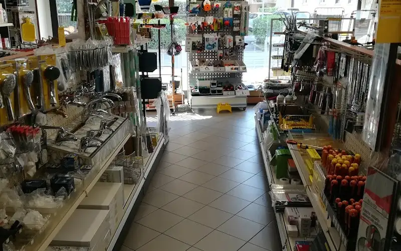 Foto di Emporio Ferramenta Bergamo