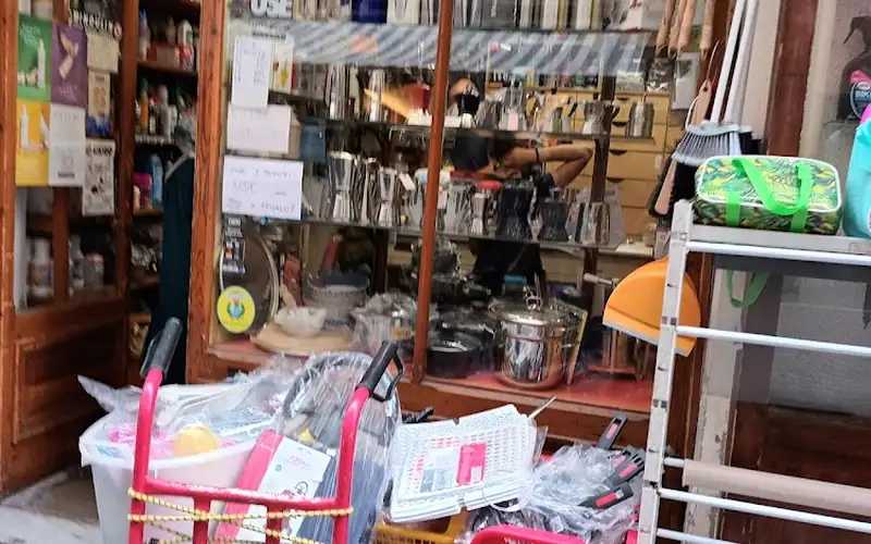 Foto di Ferramenta Casalinghi E Colori Corradi