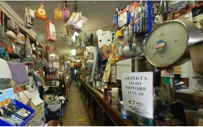 Foto di Ferramenta Casalinghi Sali Tabacchi Articoli Caccia Coltelleria E Vetreria