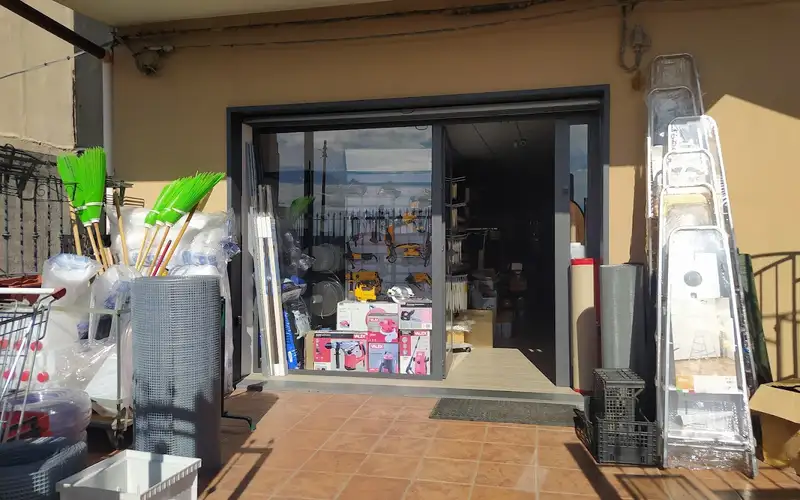 Foto di Ferramenta Catania - Santa Maria di Licodia
