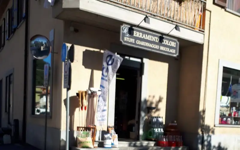 Foto di Ferramenta Colori Cuneo