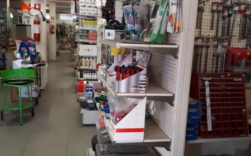 Foto di Ferramenta Colorificio Cctm Dei F.Lli Crosta