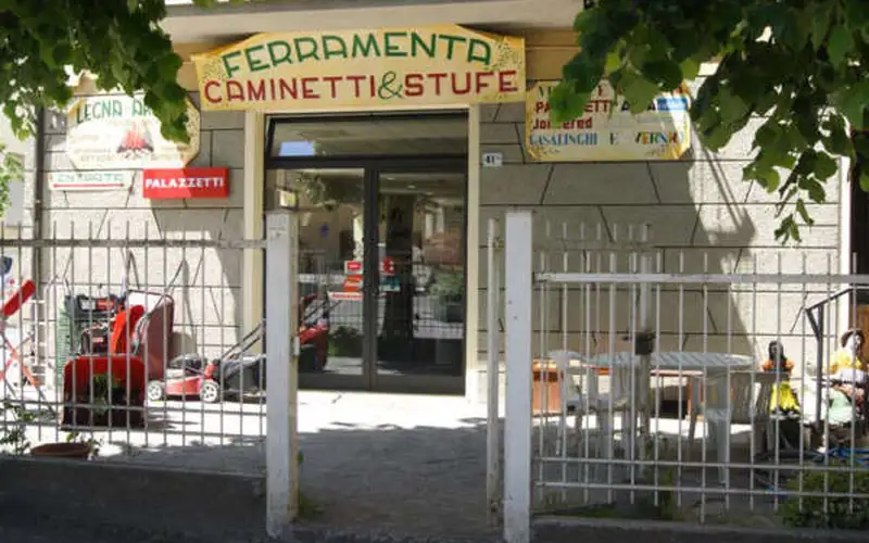 Foto di Ferramenta Degli Esposti