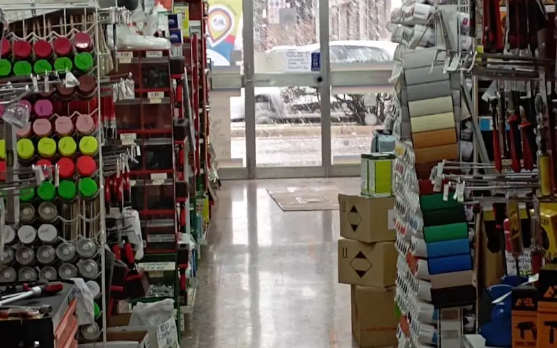 Foto di Ferramenta E Colori Barile