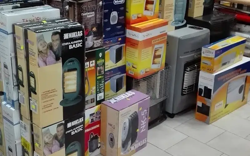 Foto di Ferramenta E Colori Di Longobardo Salvatore