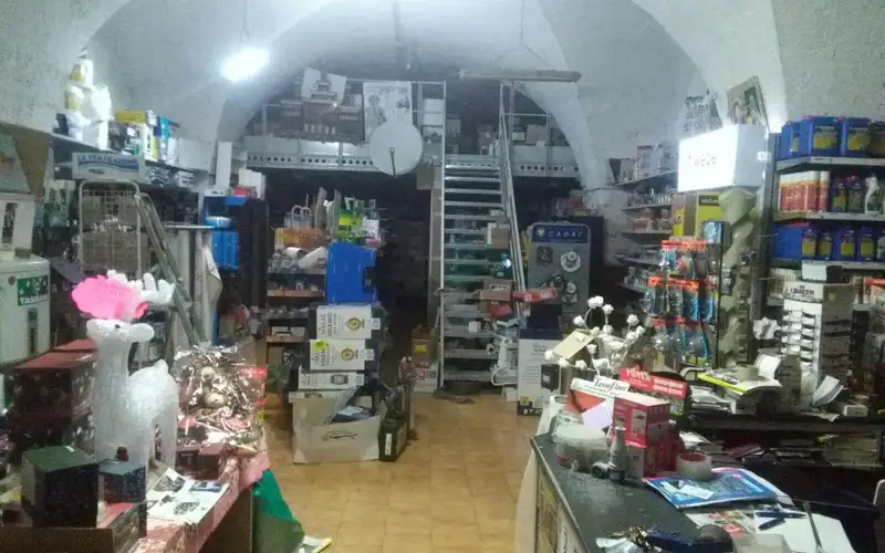 Foto di Ferramenta Fersini, Materiale Elettrico, Colori