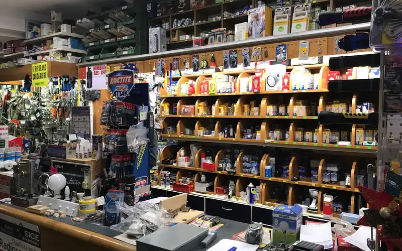 Foto di Ferramenta Lugaresi