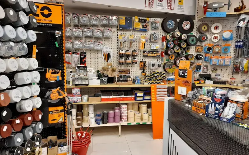 Foto di Ferramenta Mag