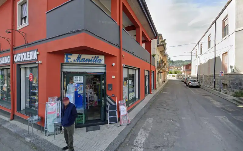 Foto di Ferramenta Manitta