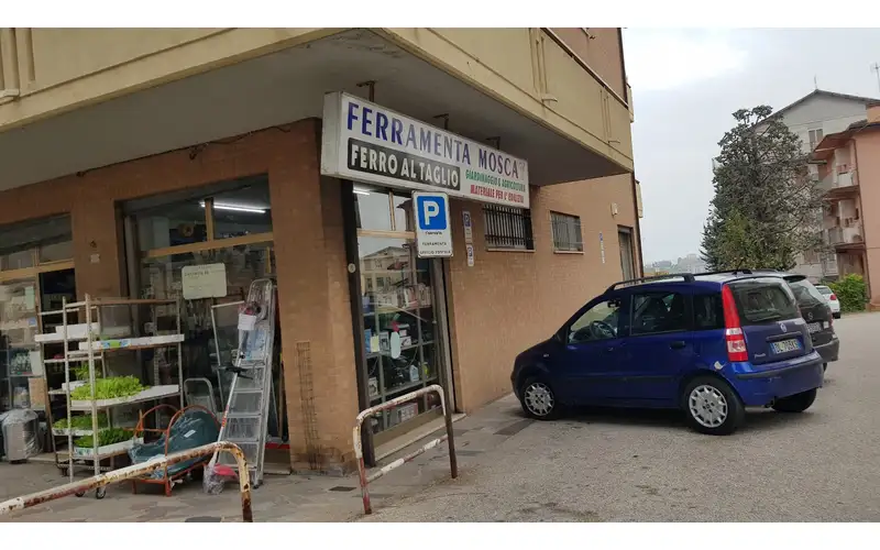 Foto di Ferramenta Mosca Y Di Mosca Andrea