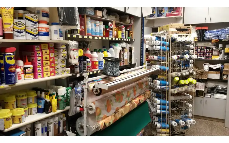 Foto di Ferramenta Pelli, Elettricità, Casalinghi, Idraulica, Centro Chiavi, Tintometro