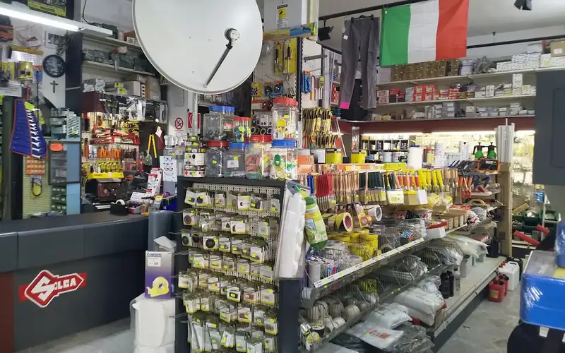 Foto di Ferramenta Rr