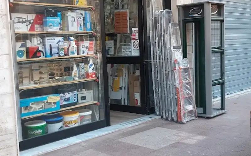 Foto di Ferramenta Sd