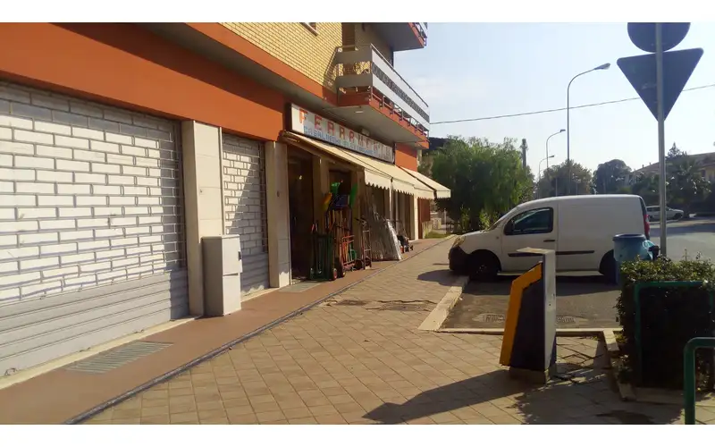 Foto di Ferramenta Sezzi Alessandra