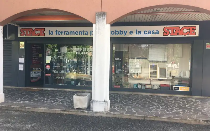 Foto di Ferramenta Stace