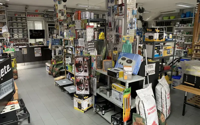 Foto di Ferramenta Stazione Brescia