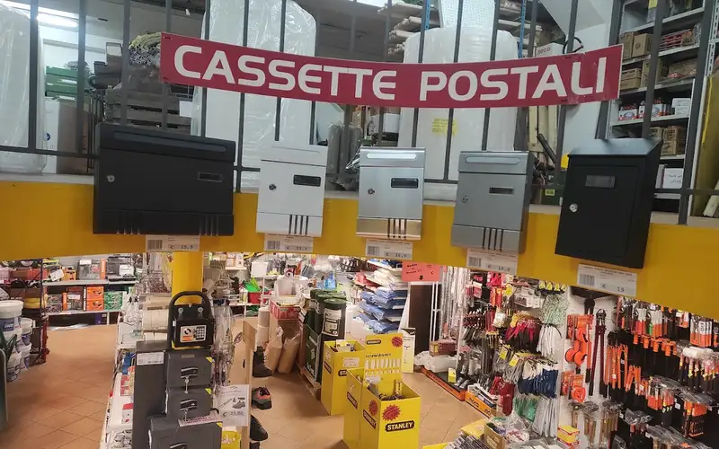Foto di Ferramenta Stella Salerno