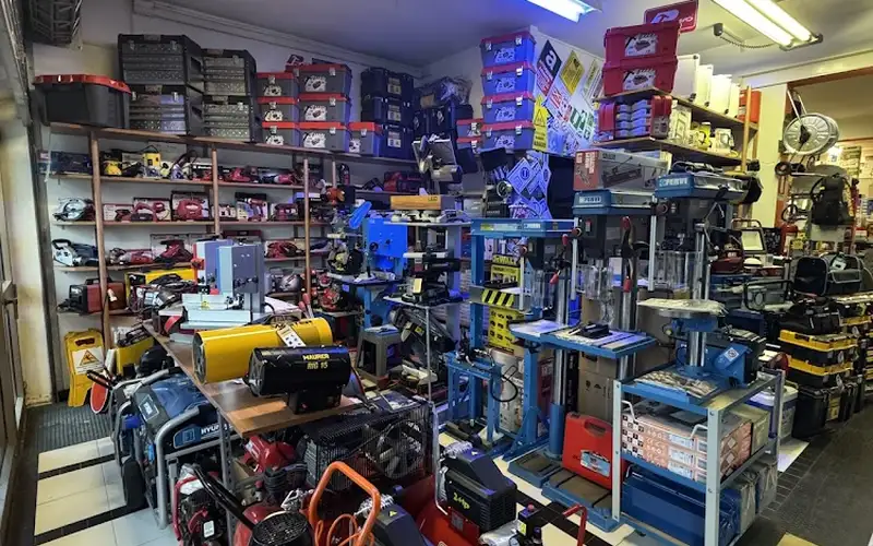 Foto di Ferramenta Tassi Hobbistica E Antinfortunistica