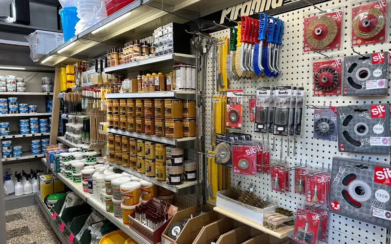 Foto di Ferramenta Utensil Market