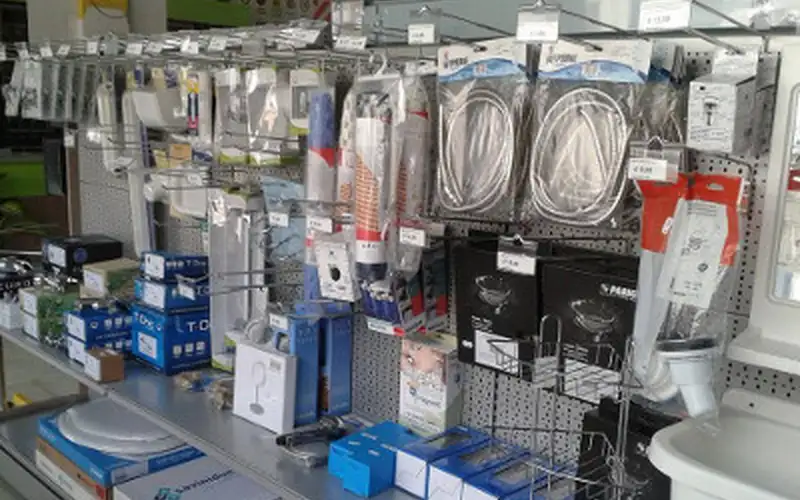 Foto di Ferramenta Valente Caserta