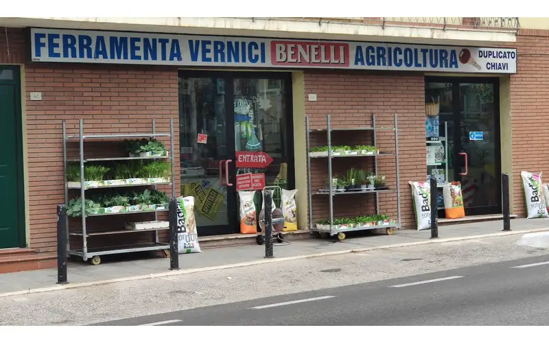 Foto di Ferramenta Vernici Benelli Agricoltura