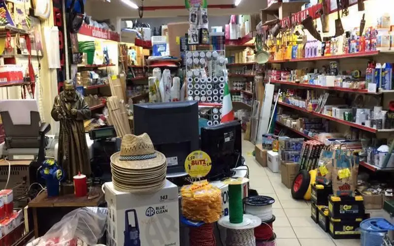 Foto di Hobby Colors Ferramenta Casalinghi Articoli Per Il Mare Bombole Gas