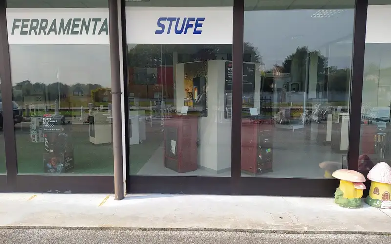 Foto di Ornafer - Ferramenta, Stufe E Serramenti